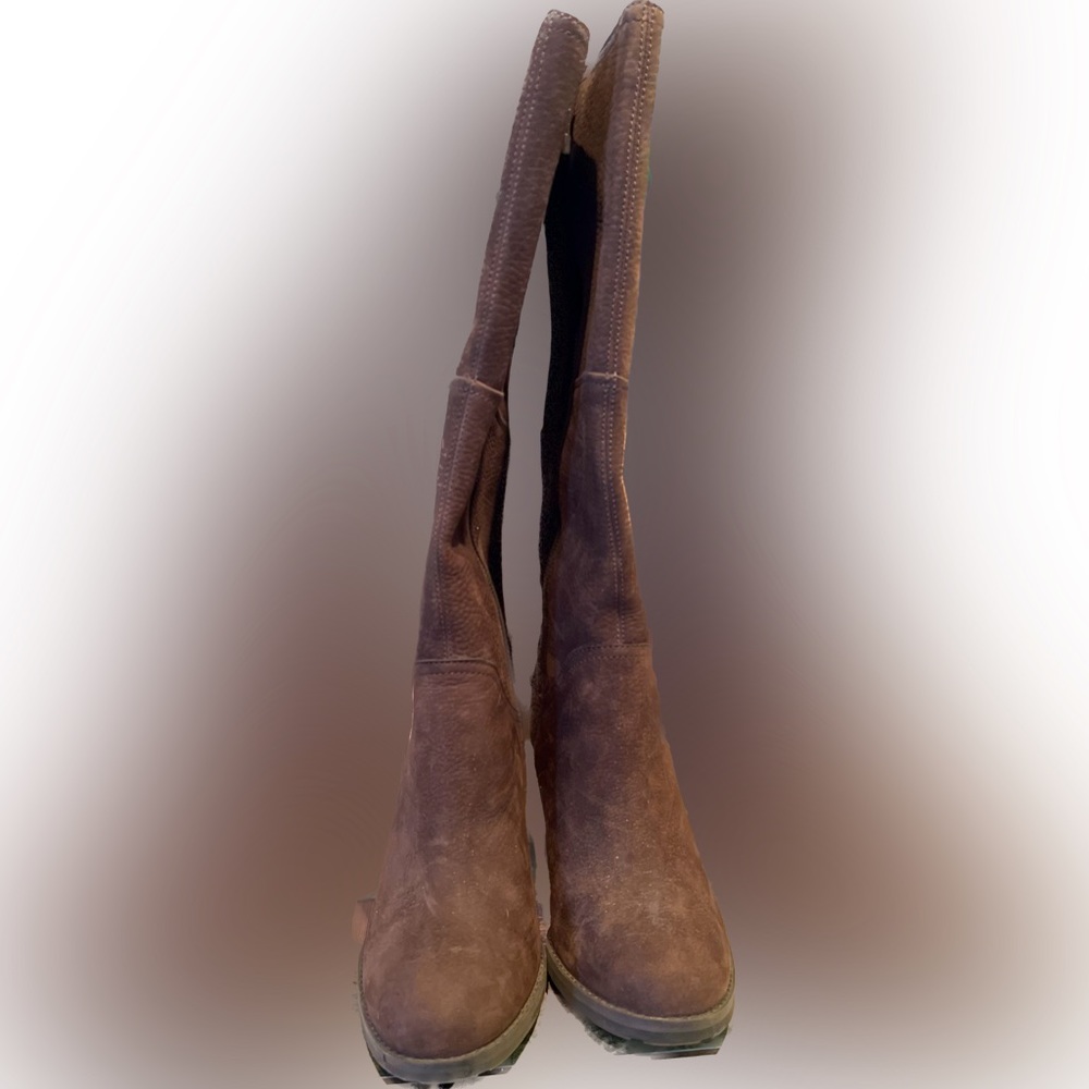 Brown Suede timberland boots